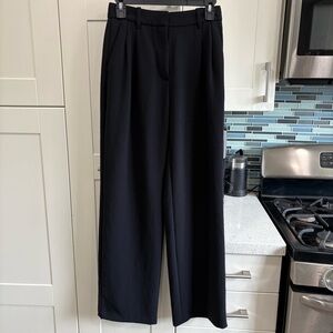 Aritzia The Effortless Pant